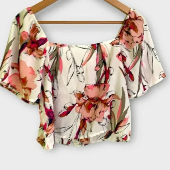 Leith Floral Square Neck Crop Top - Picture 3 of 8